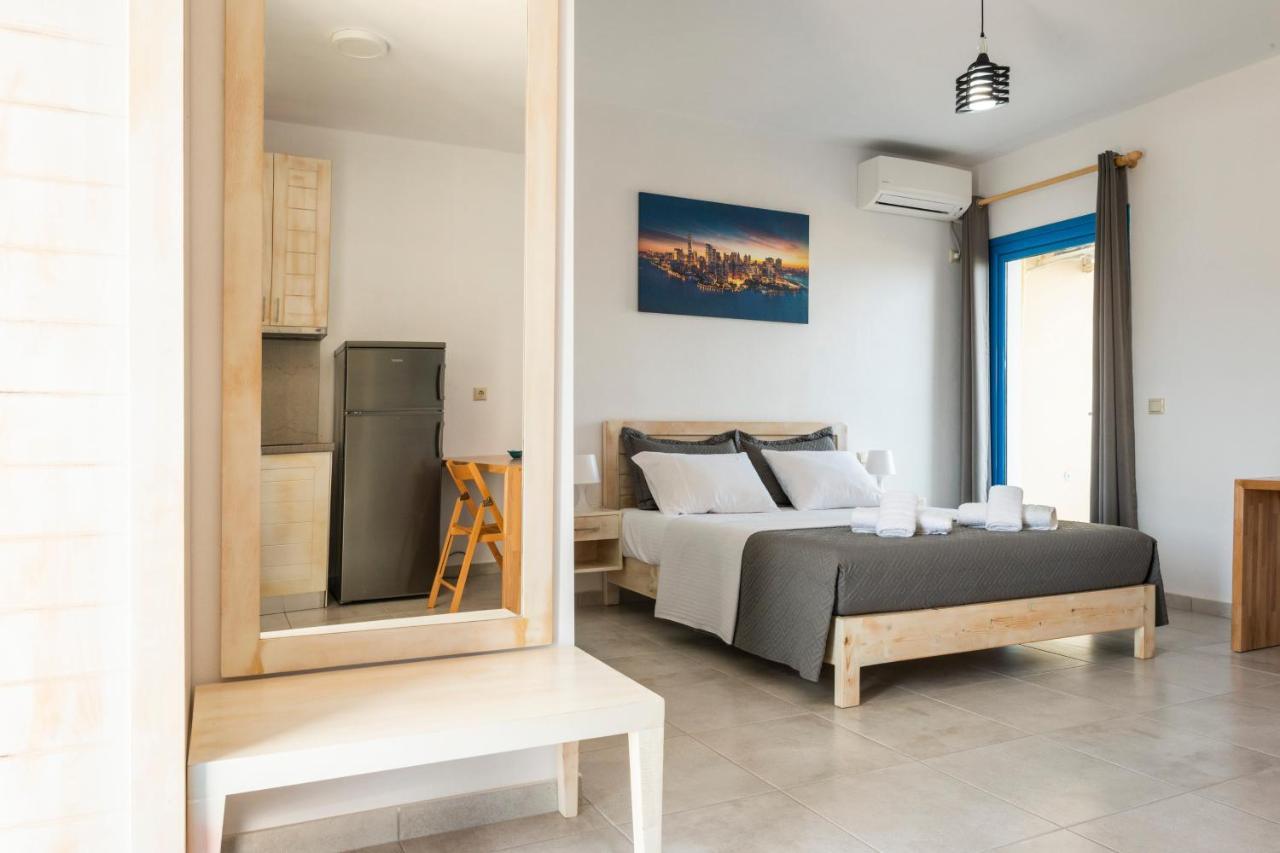 Blue Horizon Hotell Himare Exteriör bild