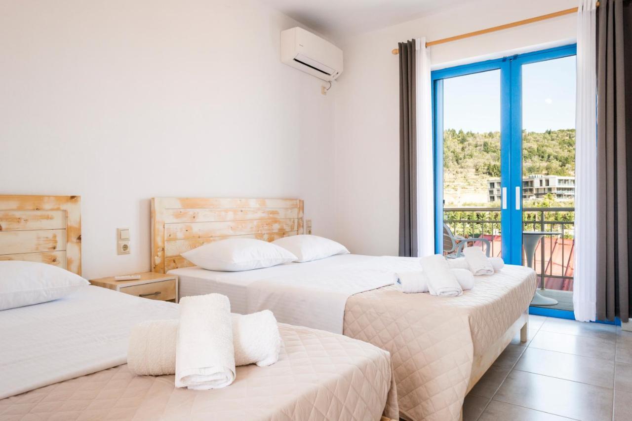 Blue Horizon Hotell Himare Exteriör bild